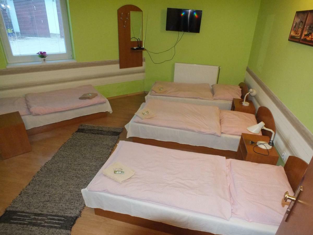Fan Fan Penzion Rožňava Extérieur photo